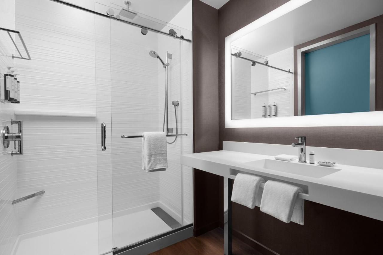 Ac Hotel By Marriott Vancouver Waterfront エクステリア 写真